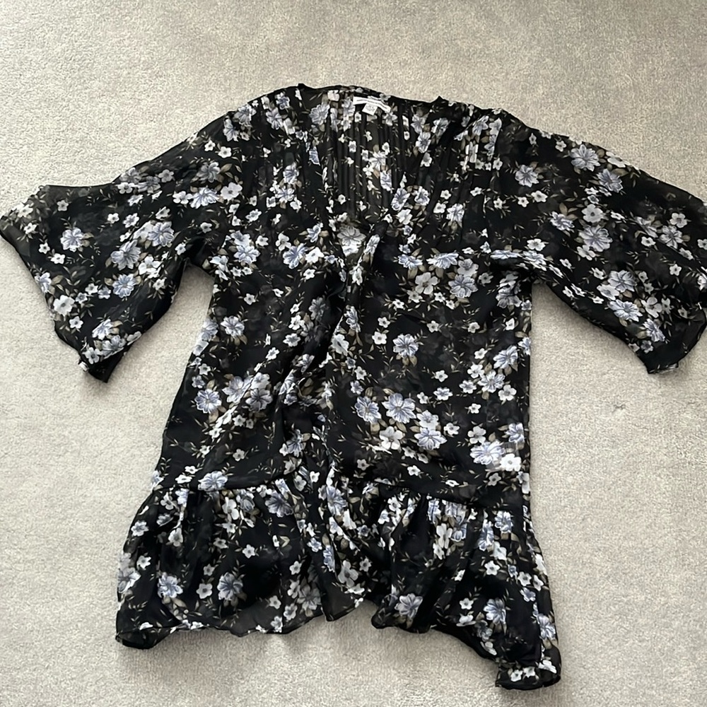 American Eagle floral kimono cover-up